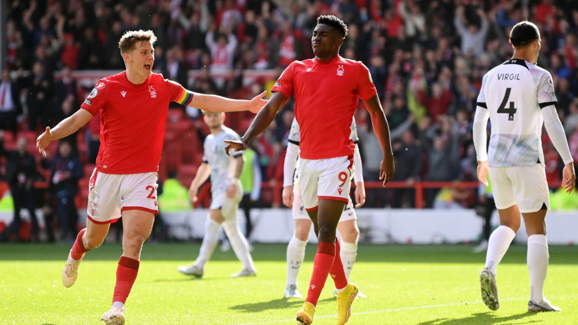 在挑战中崛 在挑战中崛